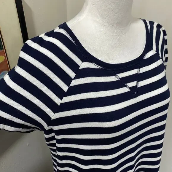 NEW Crown & Ivy Dress Size Large Navy White Stripe Short Sleeve Knit Knee Length - Picture 2 of 11